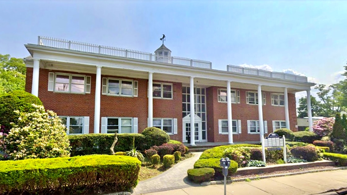 Port Washington Office Building Photo